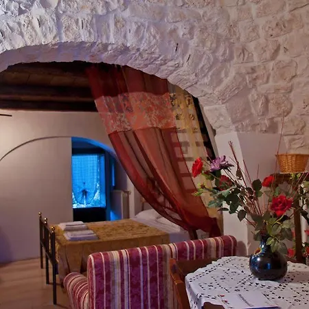 Dei Trulli فندق ألبيروبيللو