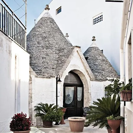 酒店 Dei Trulli 4*